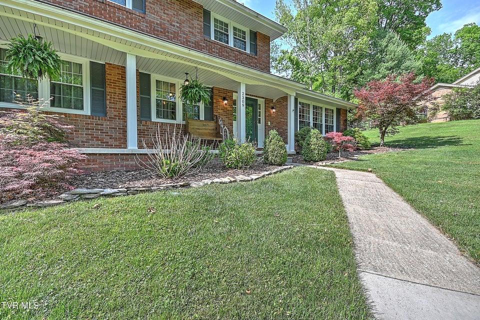Photo #11: 2309 Oxford Court