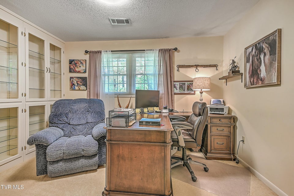 Photo #37: 2309 Oxford Court