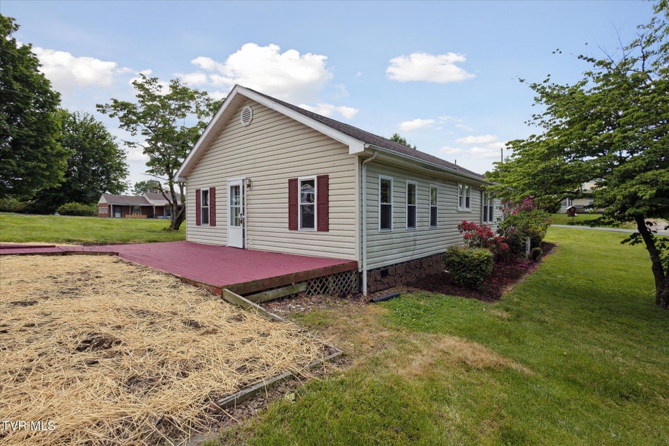Photo #34: 1700 Ridgeway Drive