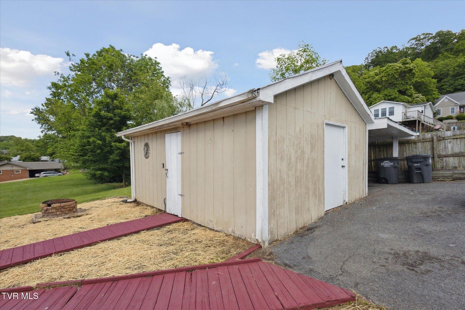 Photo #35: 1700 Ridgeway Drive
