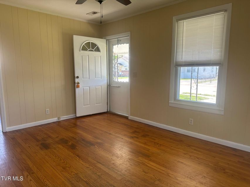 Photo #3: 1454 Sevier Avenue