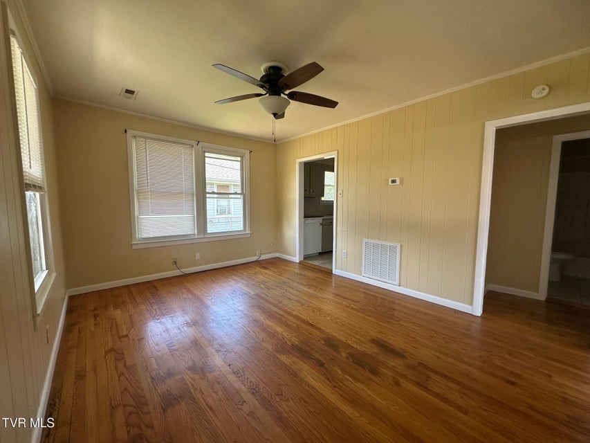 Photo #5: 1454 Sevier Avenue