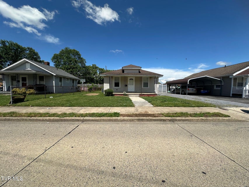 Photo #28: 1454 Sevier Avenue