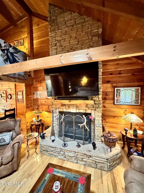 Photo #5: 219 Log Cabin Lane