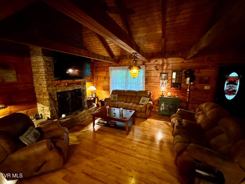 Photo #9: 219 Log Cabin Lane