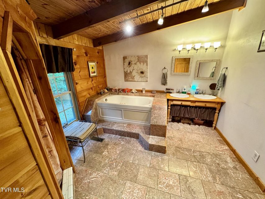 Photo #15: 219 Log Cabin Lane
