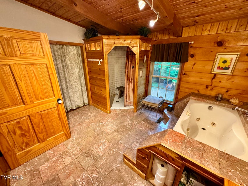 Photo #17: 219 Log Cabin Lane