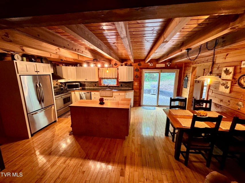 Photo #25: 219 Log Cabin Lane
