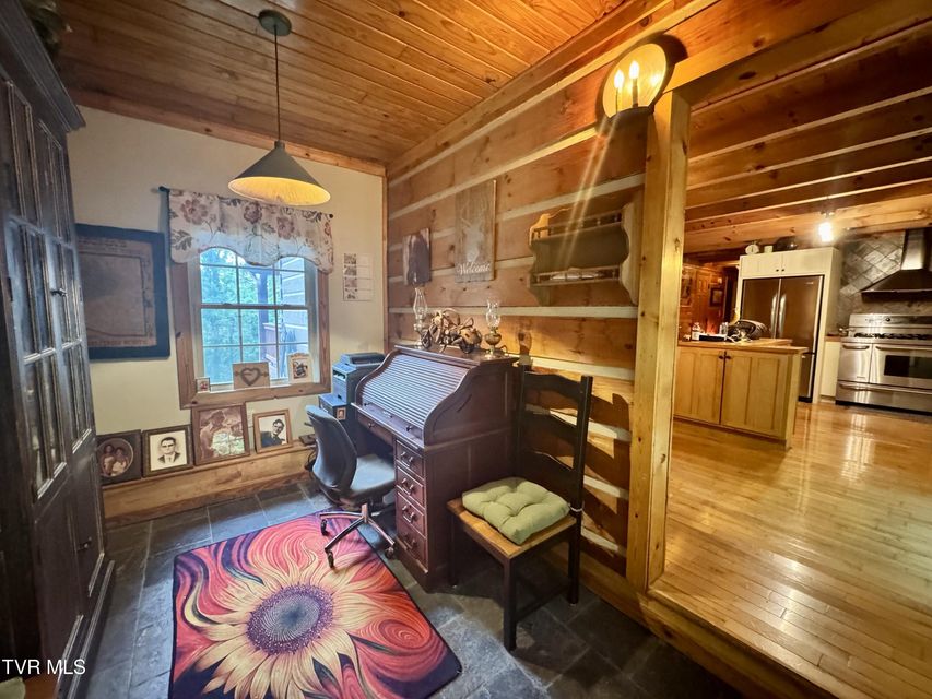 Photo #33: 219 Log Cabin Lane