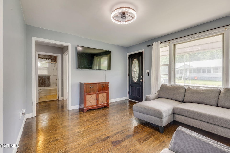 Photo #6: 2304 Bay Street