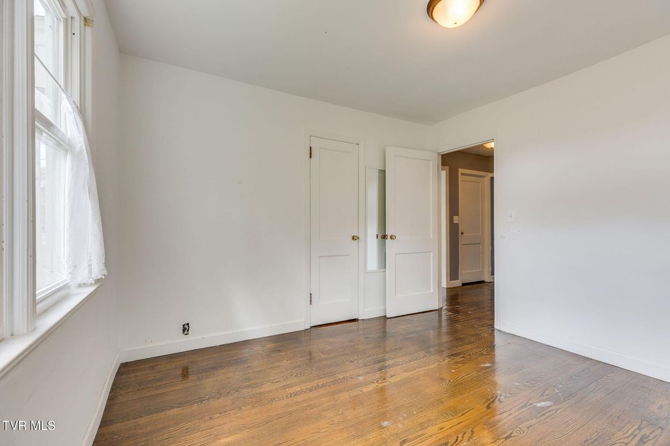 Photo #14: 2304 Bay Street