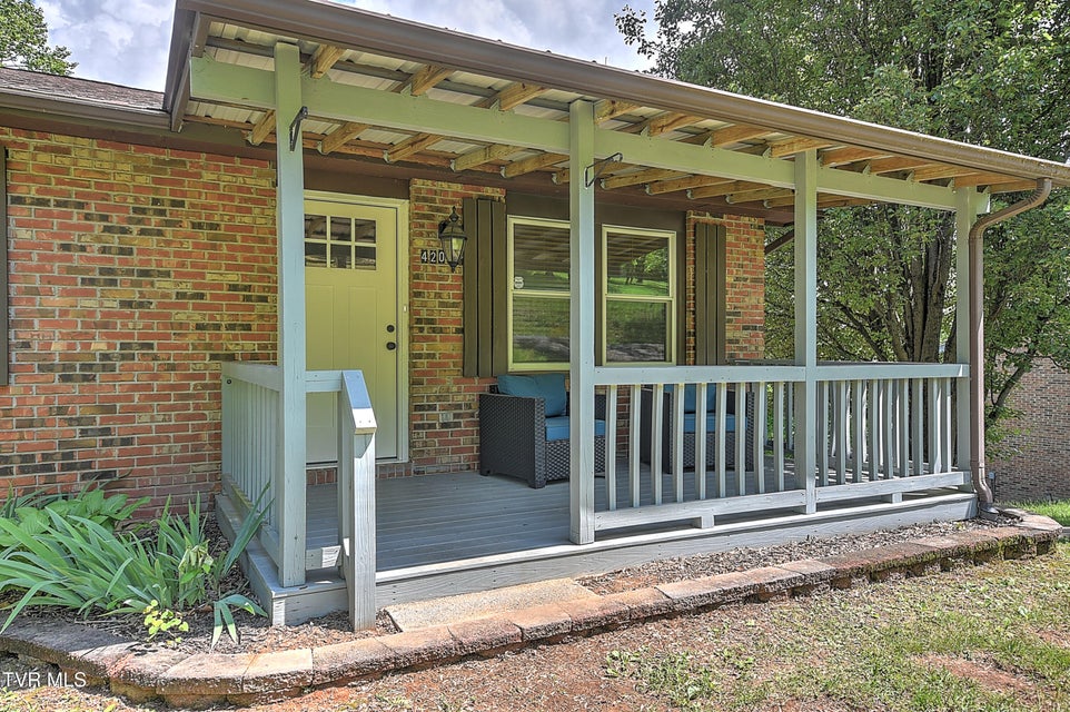 Photo #3: 420 Gustavis Avenue