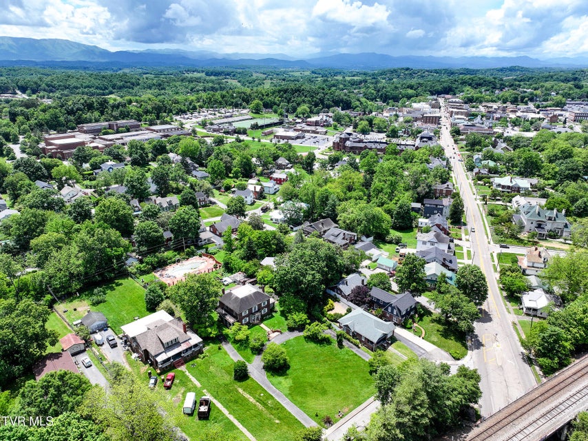 Photo #50: 408 Main Street
