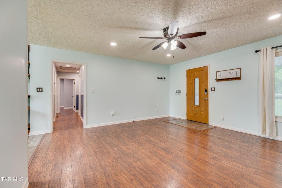 Photo #5: 2344 Stuart Drive