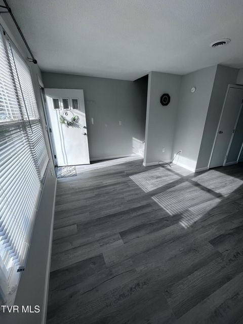 Photo #3: 1805 King College Road