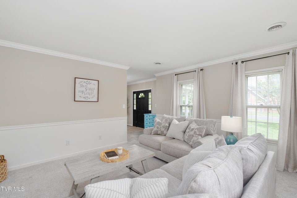 Photo #15: 821 Regency Drive