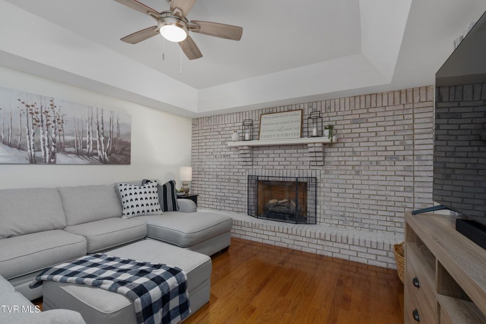 Photo #18: 821 Regency Drive