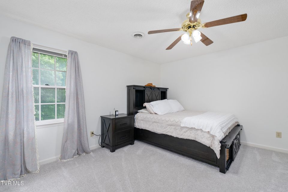 Photo #43: 821 Regency Drive