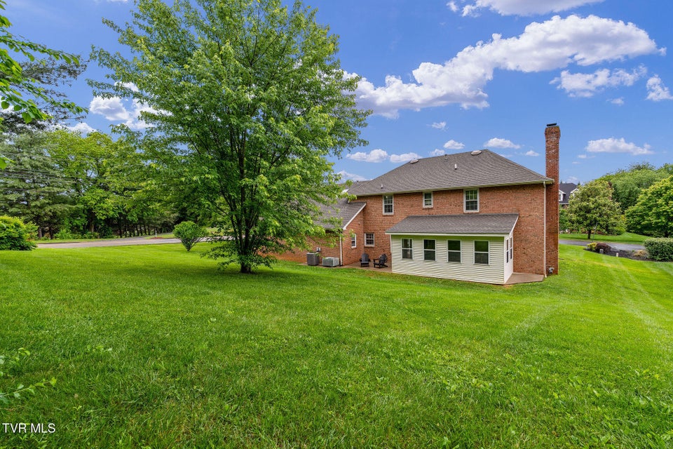 Photo #5: 821 Regency Drive