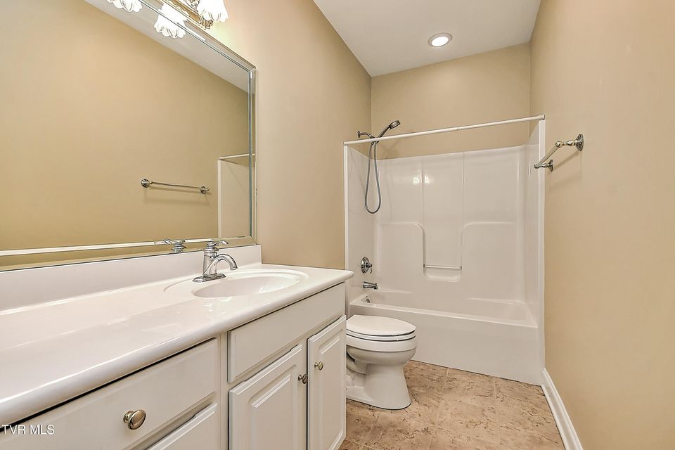 Photo #6: 1018 Waterbrooke Lane