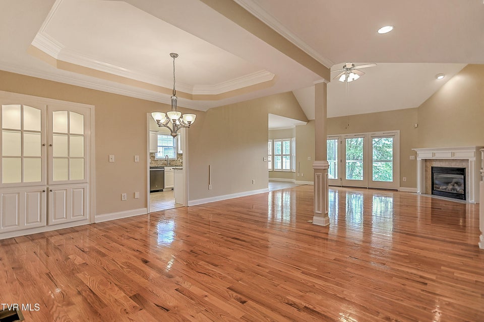 Photo #9: 1018 Waterbrooke Lane