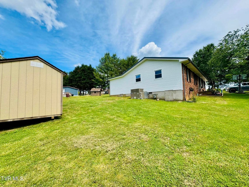 Photo #5: 224 Dogwood Drive