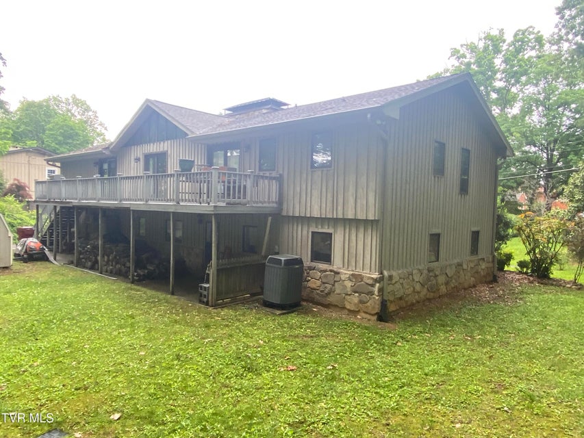 Photo #9: 203 Oak Lane
