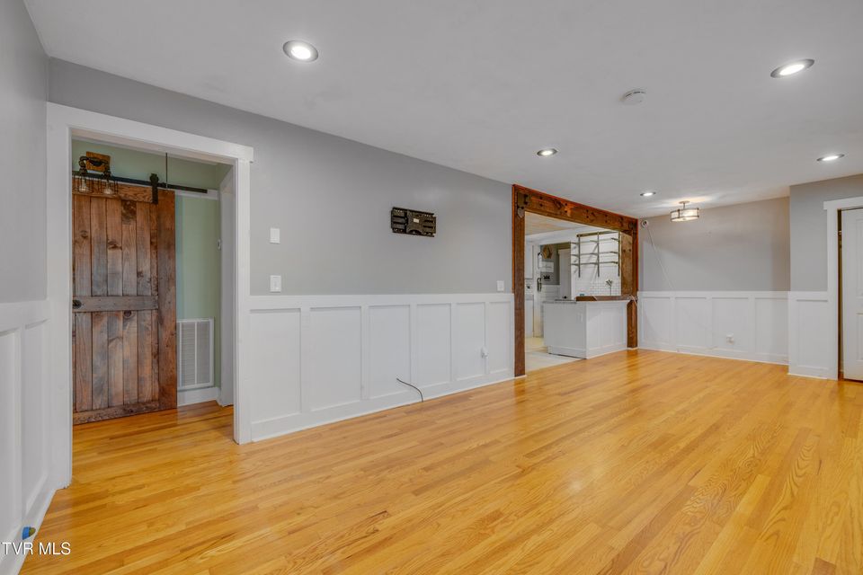 Photo #8: 308 Elmhurst Drive