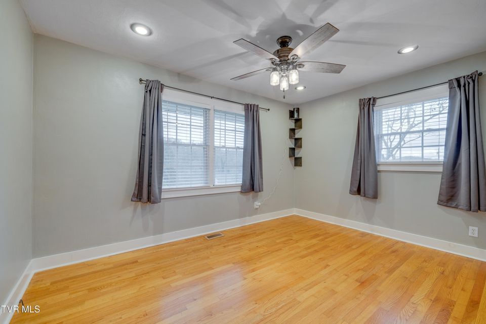 Photo #16: 308 Elmhurst Drive