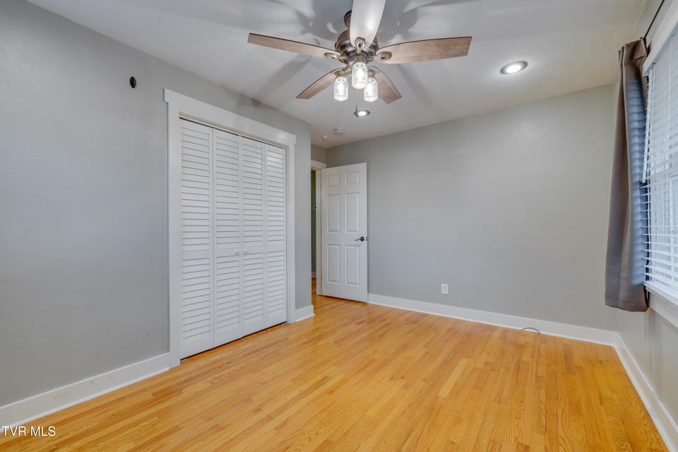 Photo #18: 308 Elmhurst Drive