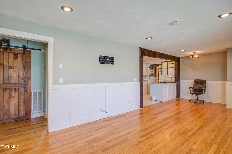 Photo #44: 308 Elmhurst Drive