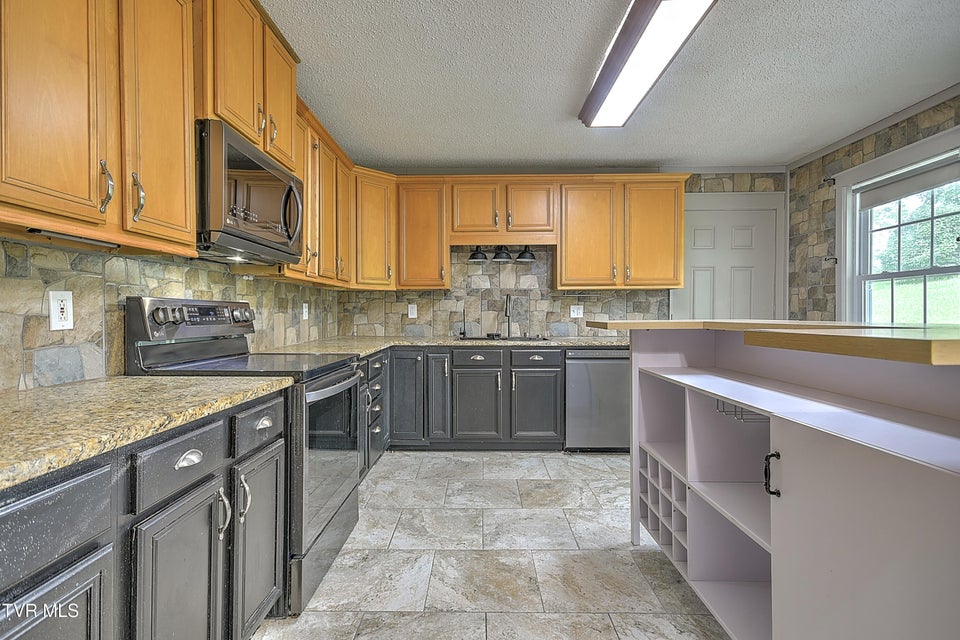 Photo #10: 18505 Ironwood Loop