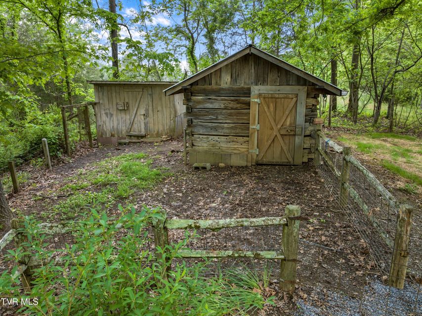 Photo #40: 670 Bulls Gap Saint Clair Road