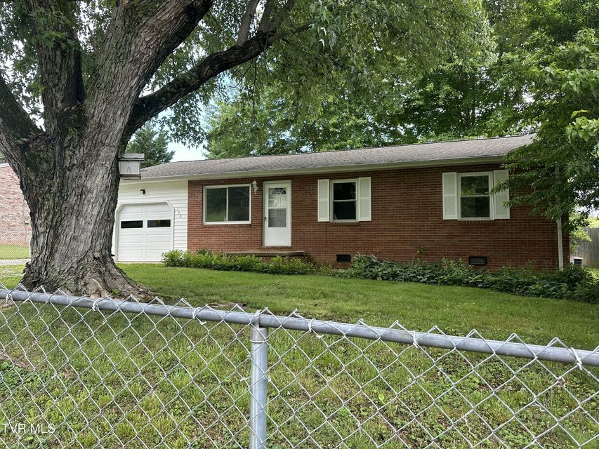 Photo #3: 138 Cedar Valley Boulevard