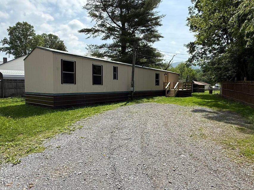 Photo #2: 104 Creekbank Road