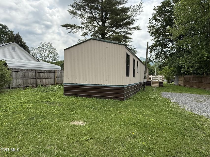 Photo #7: 104 Creekbank Road
