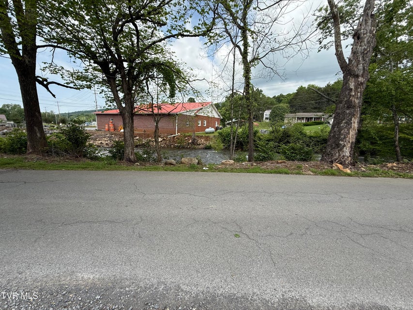 Photo #8: 104 Creekbank Road