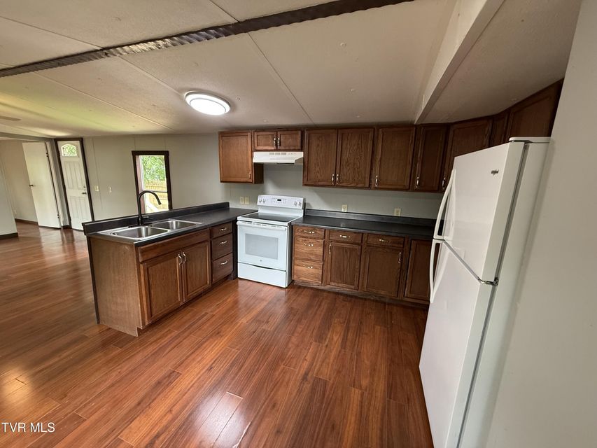 Photo #14: 104 Creekbank Road