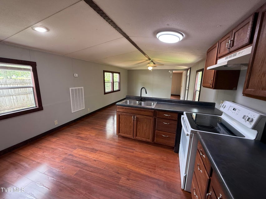 Photo #16: 104 Creekbank Road