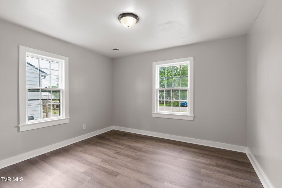 Photo #20: 1121 Forest Street