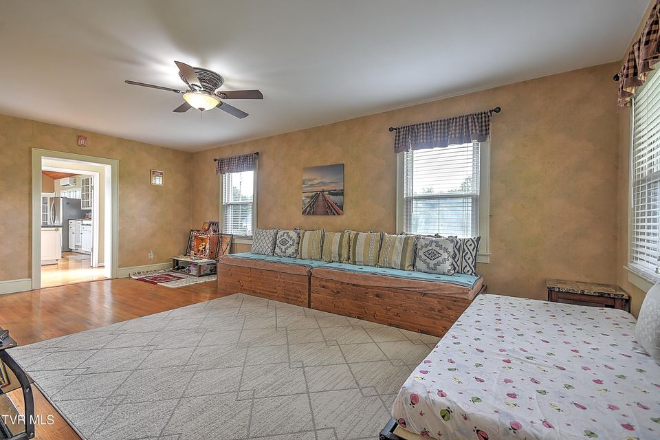 Photo #16: 15497 Porterfield Highway