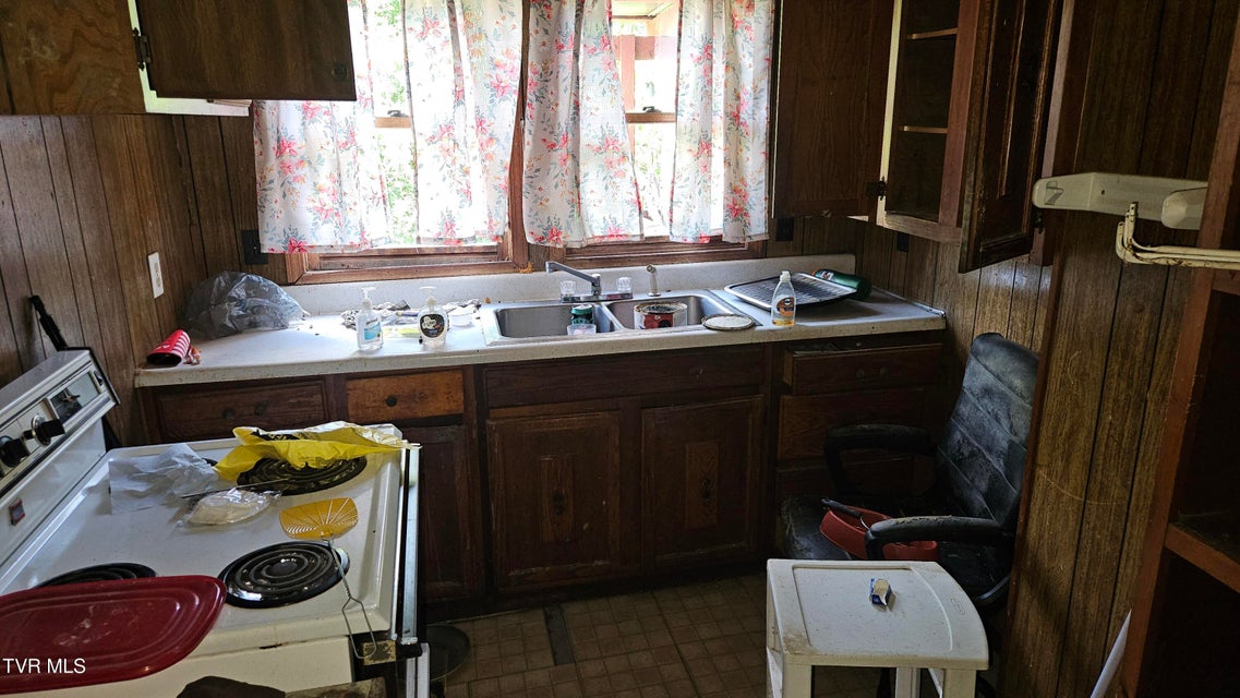 Photo #15: 328 Telford Road