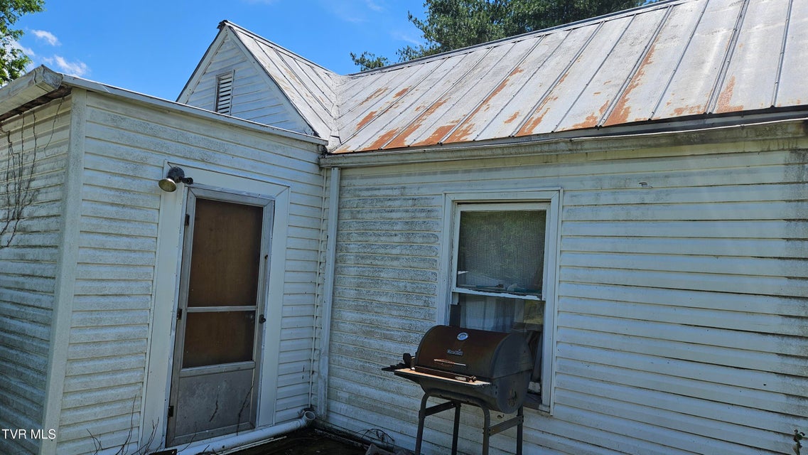 Photo #26: 328 Telford Road