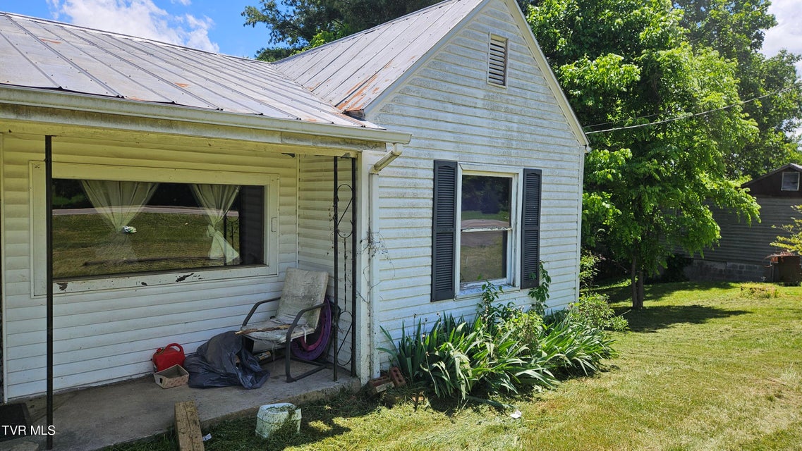 Photo #27: 328 Telford Road