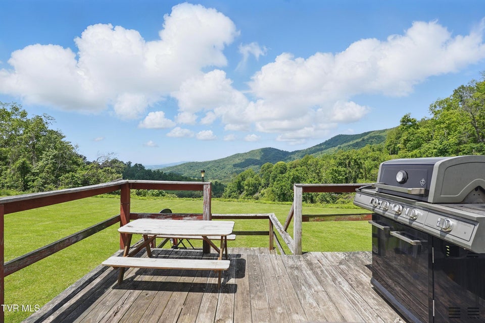 Photo #7: 880 Old Ridge Road