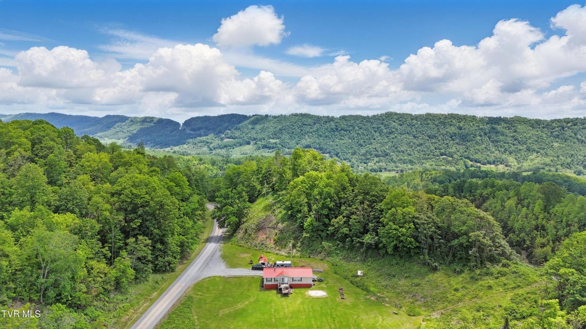 Photo #32: 880 Old Ridge Road