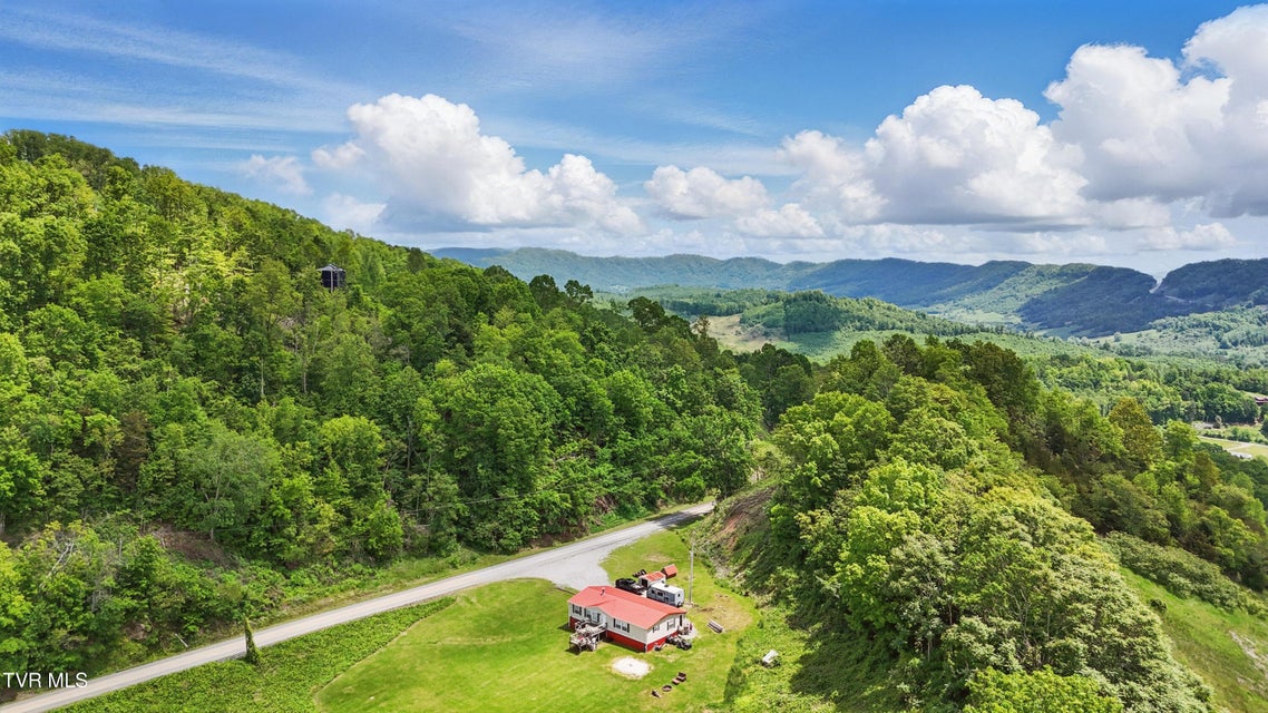 Photo #33: 880 Old Ridge Road