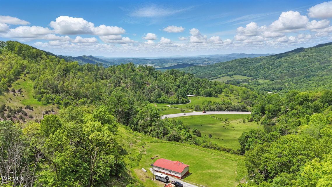Photo #35: 880 Old Ridge Road