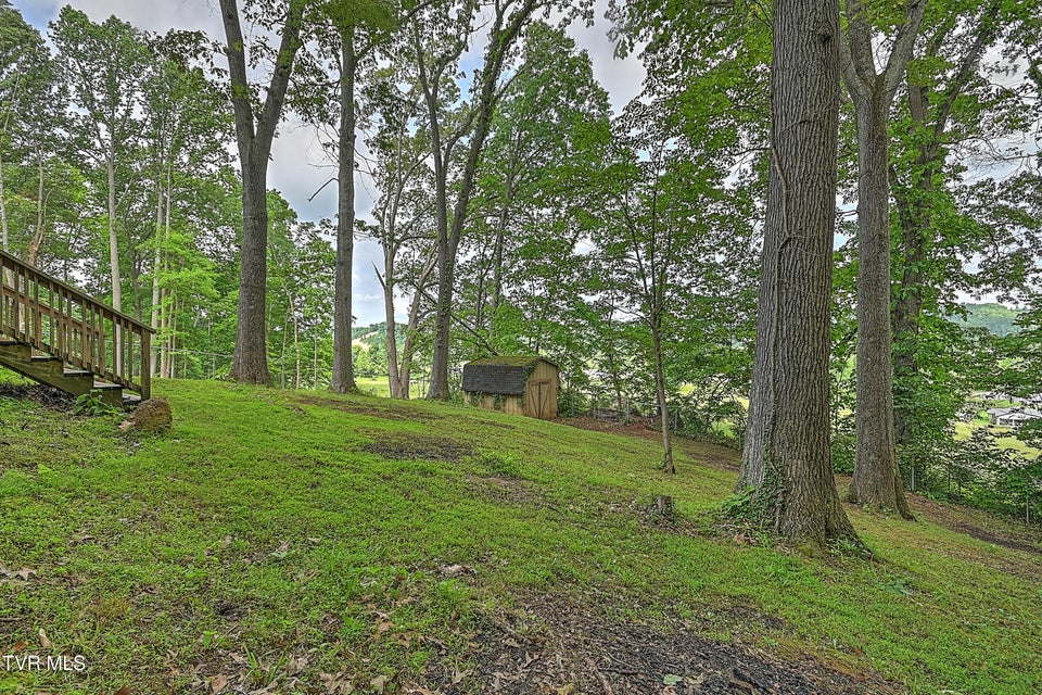 Photo #40: 376 Highland Road