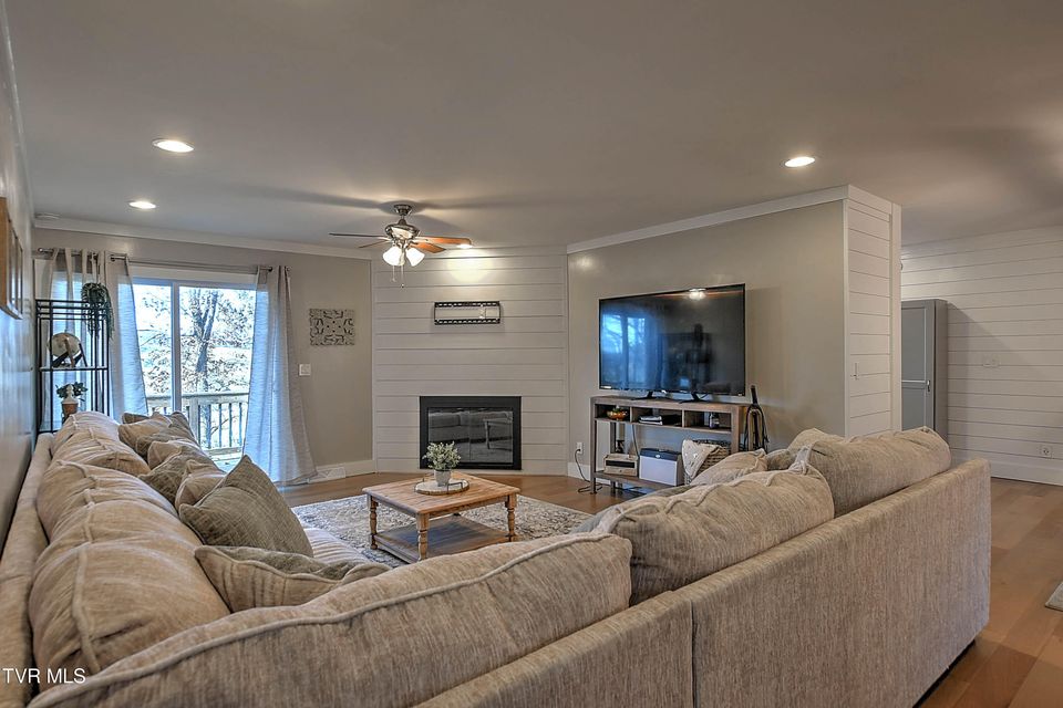 Photo #8: 376 Highland Road
